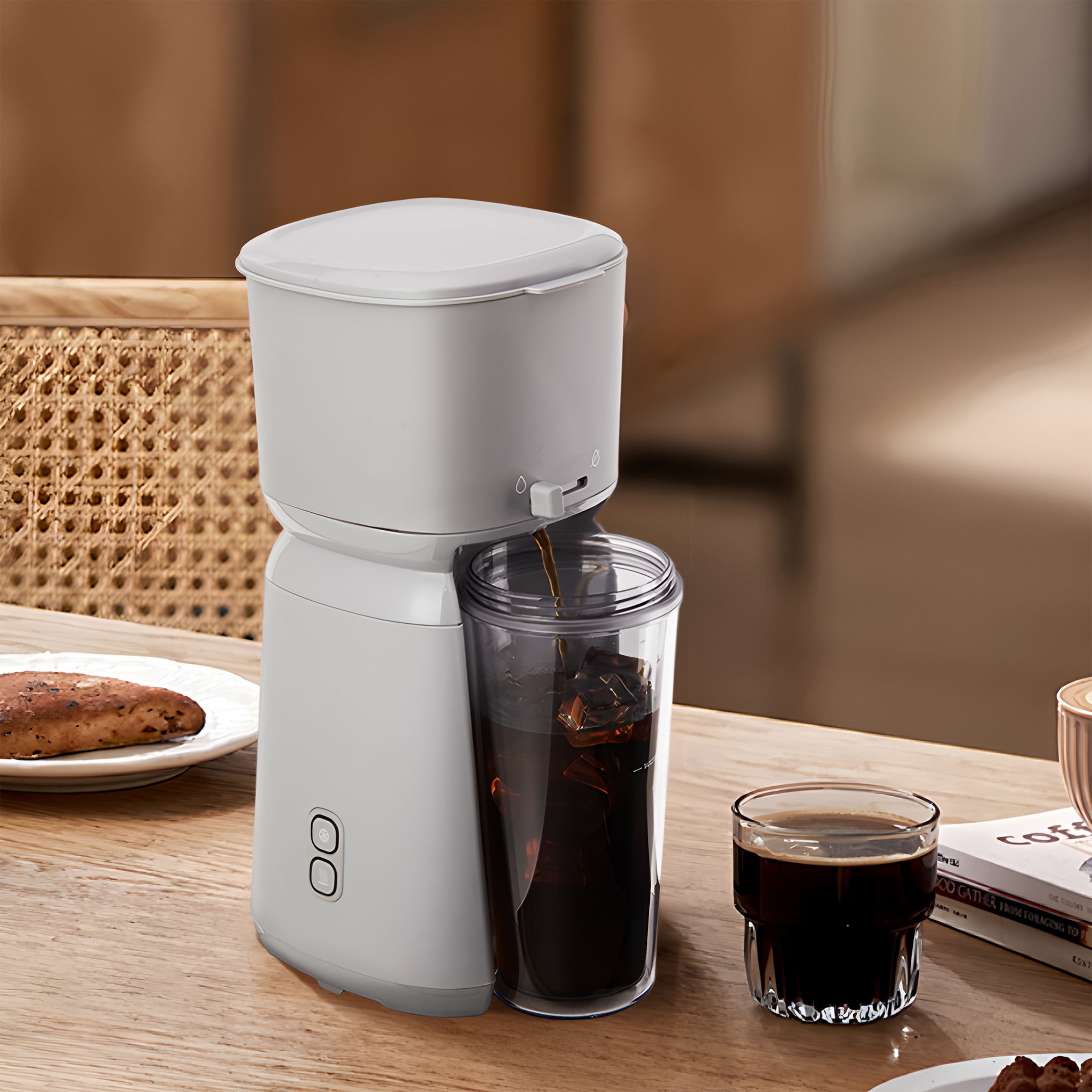 Mainstays Single Serve Iced Coffee Maker, Soft Silver, with Reusable Filter and Travel Tumbler