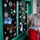 thumbnail image 5 of Pegatinas estáticas decorativas para ventanas Sincero con patrón de estrellas de copos de nieve, 5 of 5