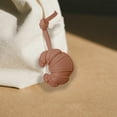 thumbnail image 3 of Llavero de croissant de cuero con colgante de mochila portátil familiar, 3 of 4