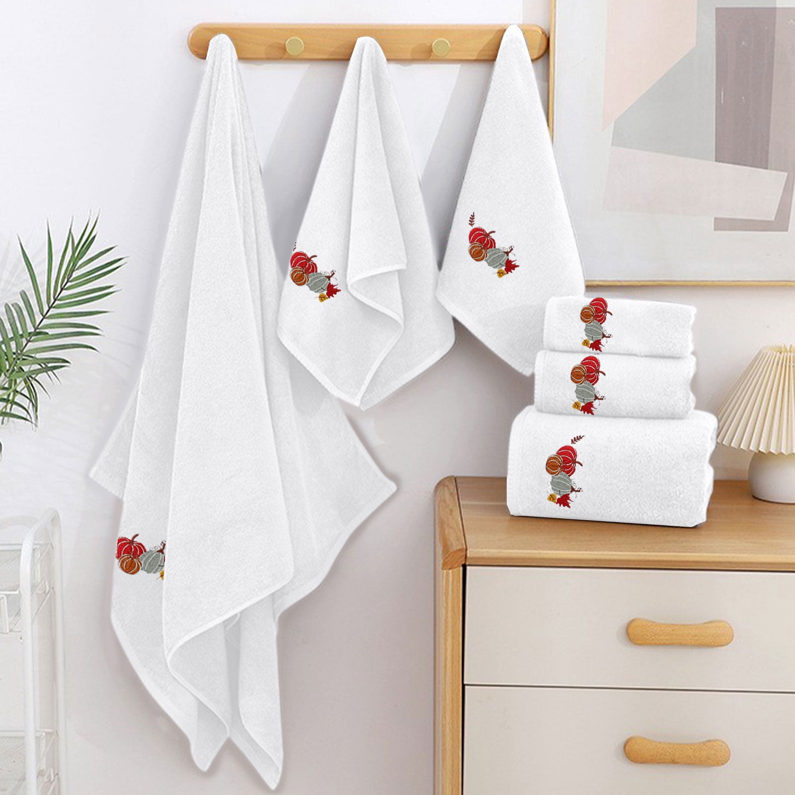 Xuniizn Bath Towels, Bath Towel Set for Halloween Decor, Cottons 2 Bath Towels + 2 Towels + 2 Square Towels, Hand Towels for Bathroom, Soft Face Towels for Holiday, Halloween Decoratives, White