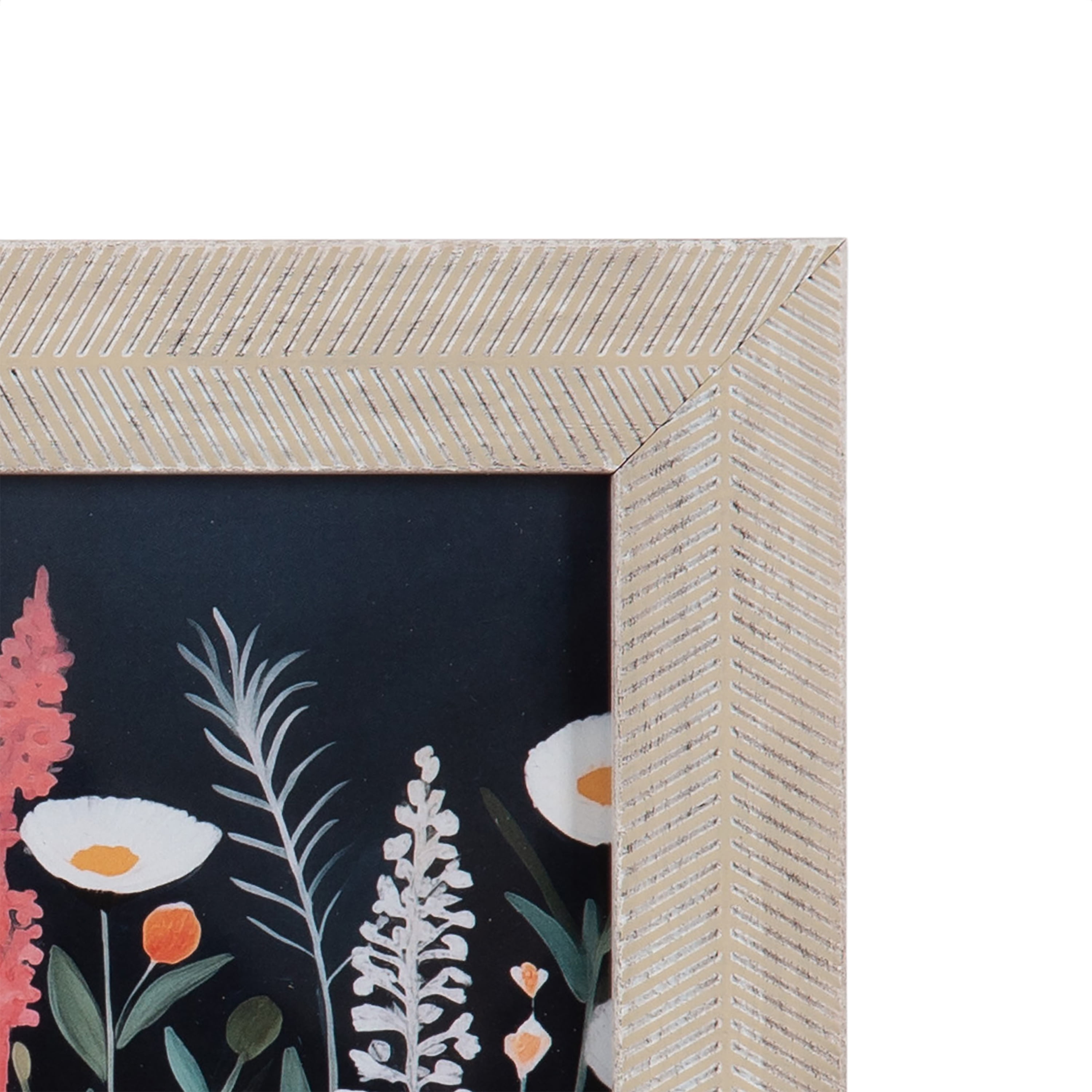 DesignOvation 5x7 Chevron Distresssed White/Natural Decorative Tabletop Picture Frame