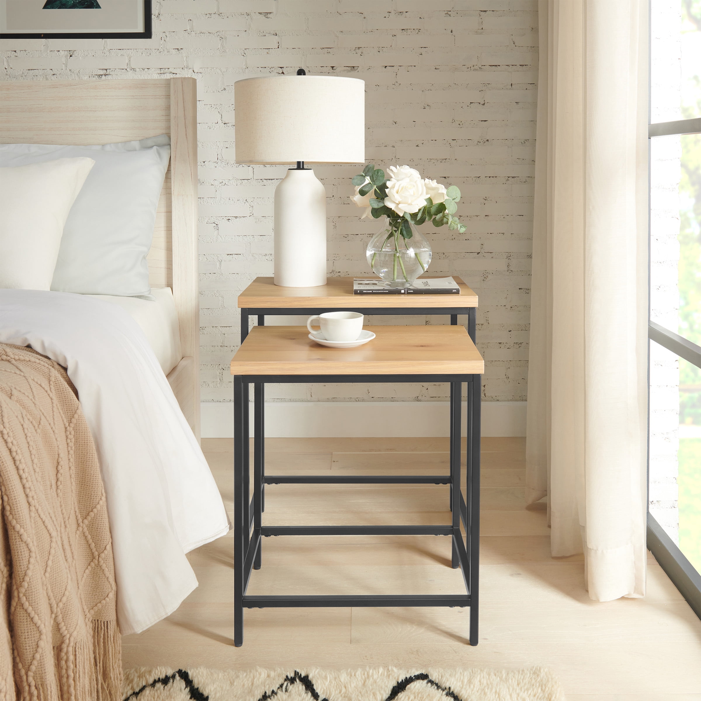 Lavish Home Set of 2 Modern Nesting Tables, End Tables for Living Room with Oak-Finished Top and Sturdy Metal Base