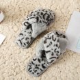 thumbnail image 2 of Zapatillas de felpa de leopardo suave con banda cruzada para mujer, zapatillas peludas, zapatos con punta abierta, diapositivas para interiores y exteriores, 2 of 5