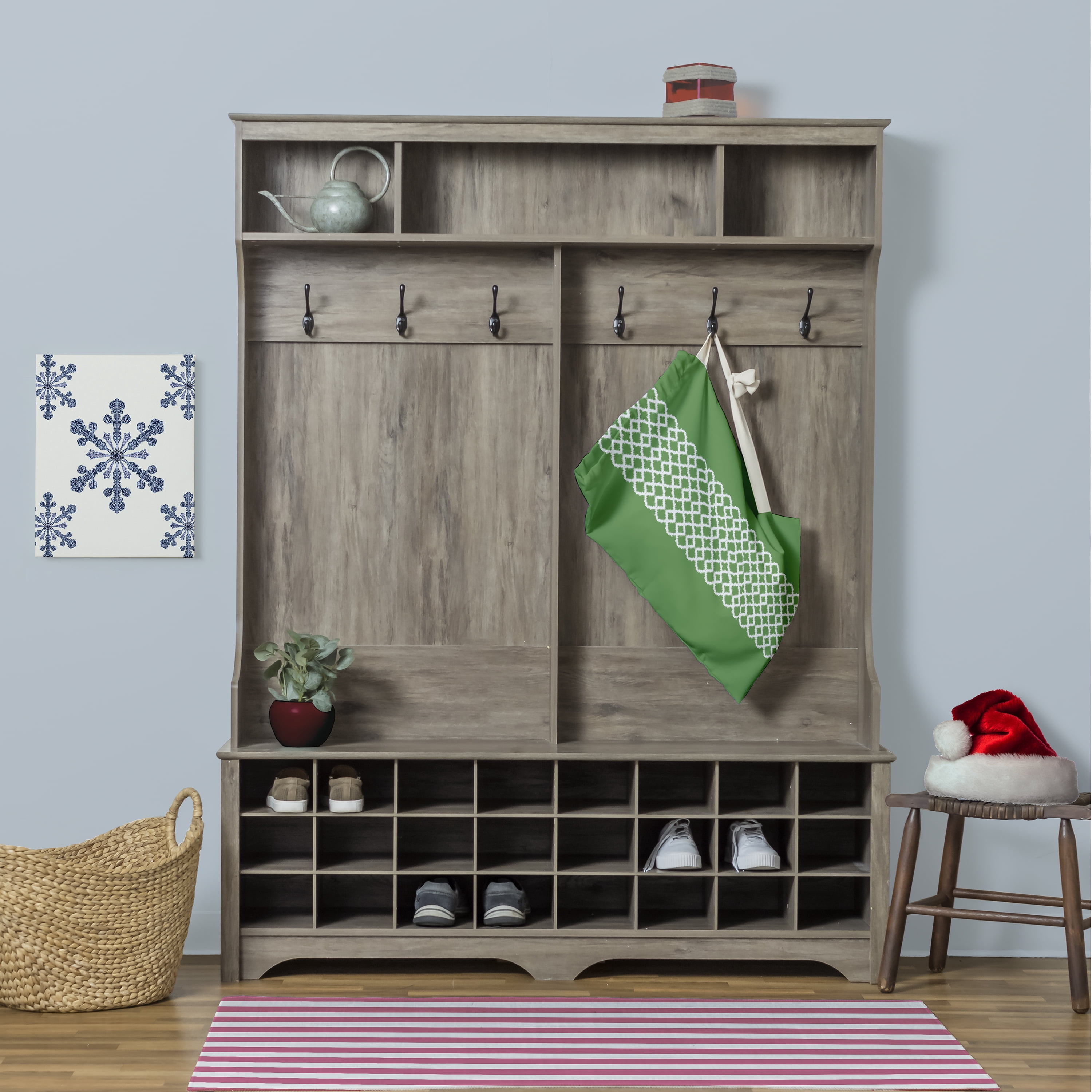 Simply Daisy Geometric 28 x 36 in Green Laundry Bag