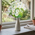 thumbnail image 1 of Flores artificiales de seda con tallos falsos de aspecto realista para decoración del hogar, sala de estar, mesa, oficina y bodas – No requieren mantenimiento., 1 of 5
