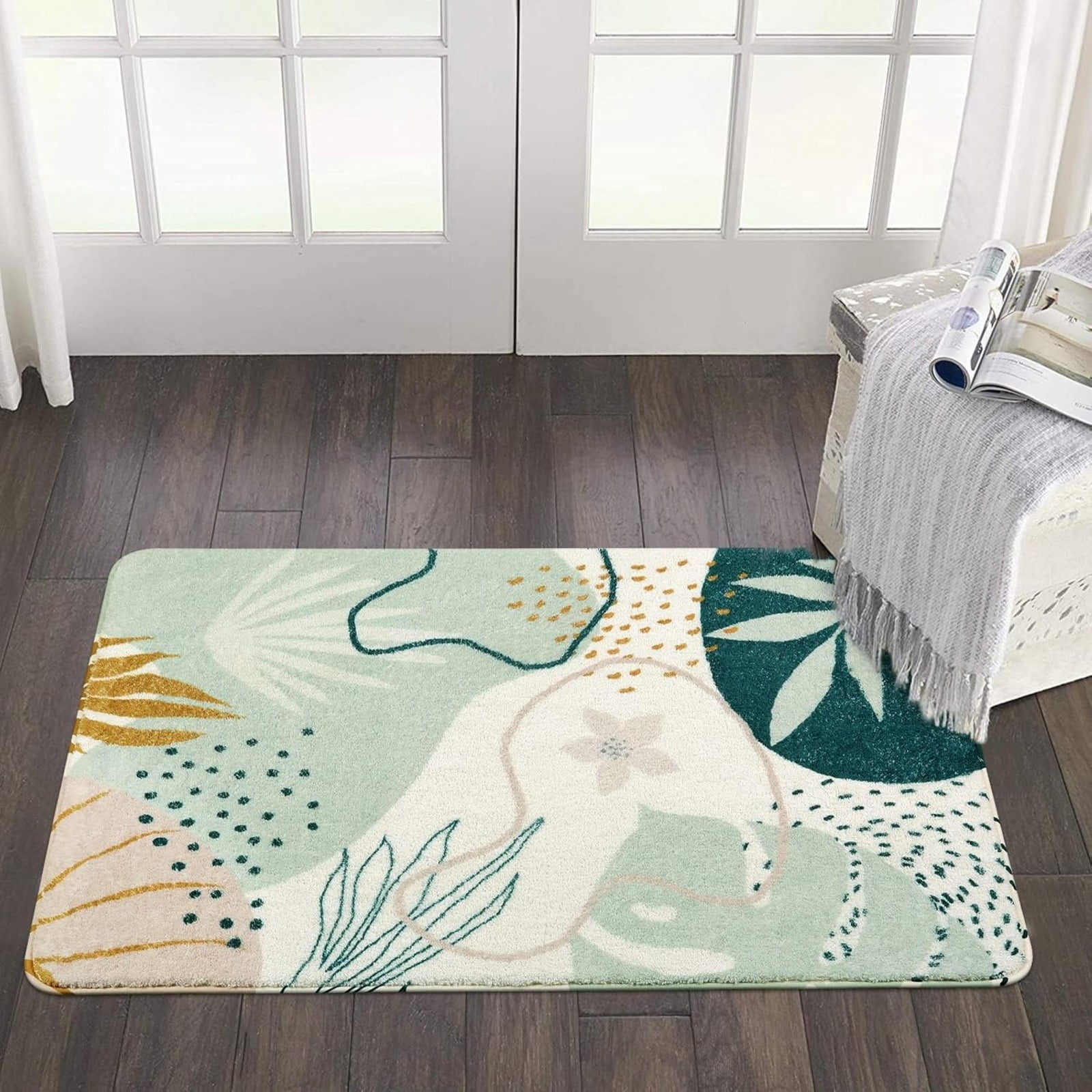 Bathroom Runner Rug Modern Abstract Long Bath Mat Non-Slip Cute Green Plant Bath Rug Soft Velvet Machine Washable Floor Mats for Bathroom Tub Shower