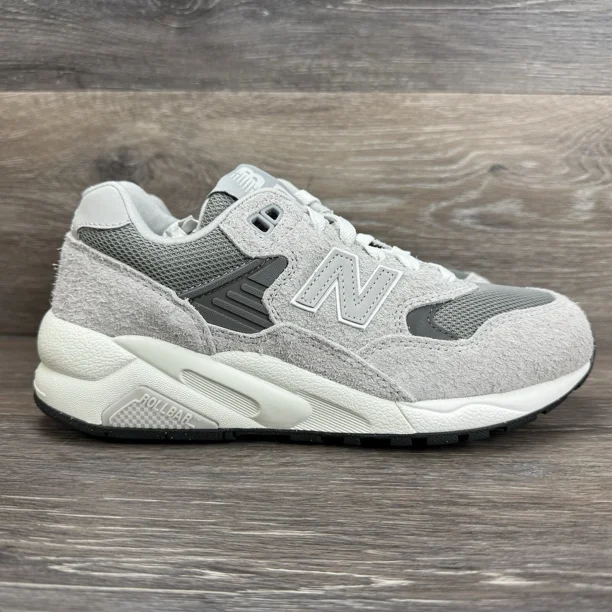 New Balance 580 Shoes Men size 5 Women 6.5 Grey Suede Athletic Casual Comfort