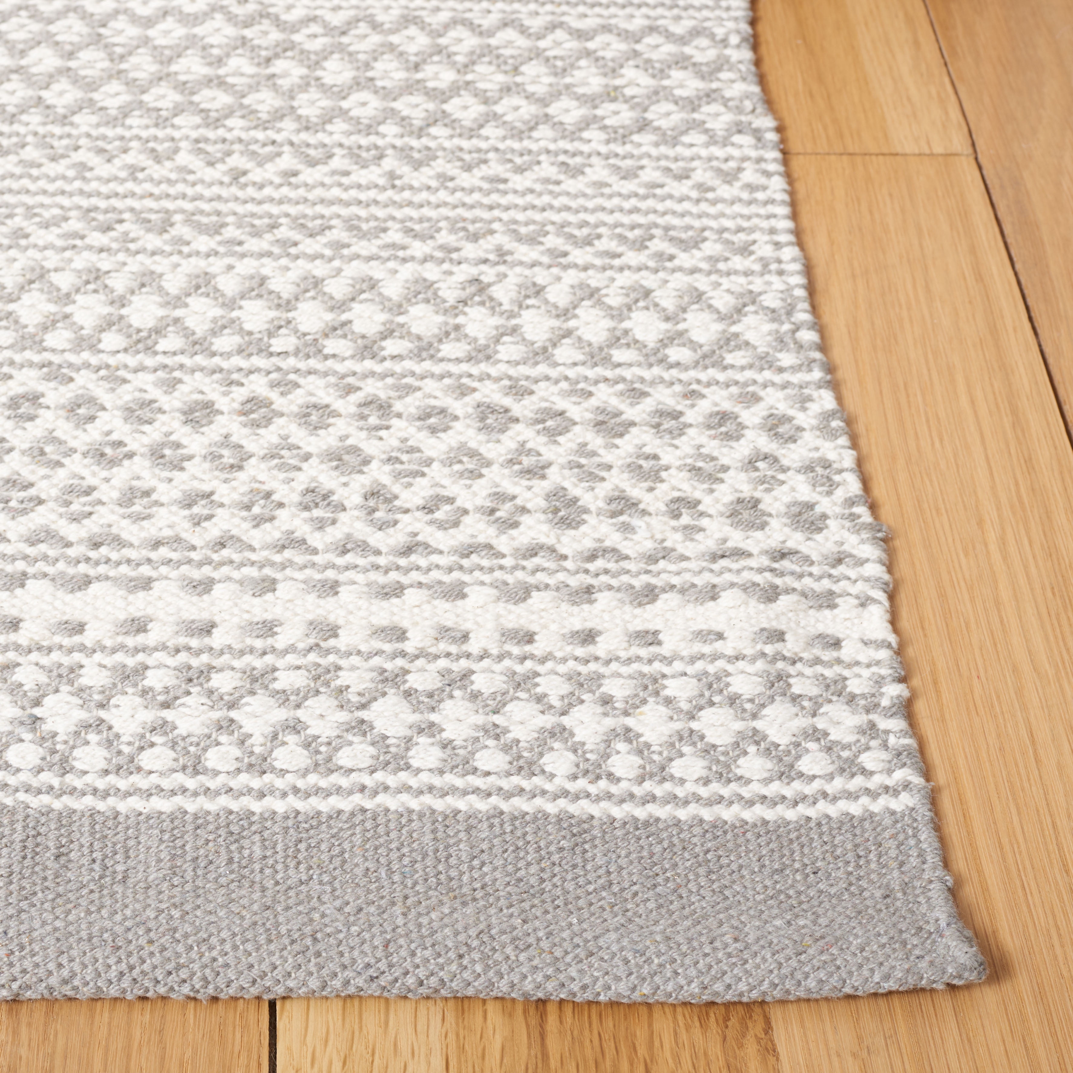 SAFAVIEH Kilim Granville Striped Cotton Area Rug, Grey/Beige, 3' x 5'