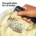 thumbnail image 4 of Triturador de patatas suave Good Grips, acero inoxidable Ormromra WRQX-71, 4 of 6