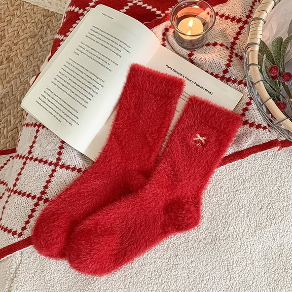 Xiao Hua 6 pairs of red butterfly pattern plush socks, comfortable plush winter socks, Christmas and New Year celebration mid tube socks, casual men's and women's socks, all in one size