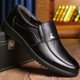 thumbnail image 1 of Zapatos de hombre, zapatos casuales de negocios, zapatos de cuero, transpirables, suela suave, zapatos para papá de mediana edad y mayores, 1 of 1