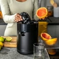 thumbnail image 5 of ZWILLING Enfinigy Citrus Juicer, Black, 5 of 7