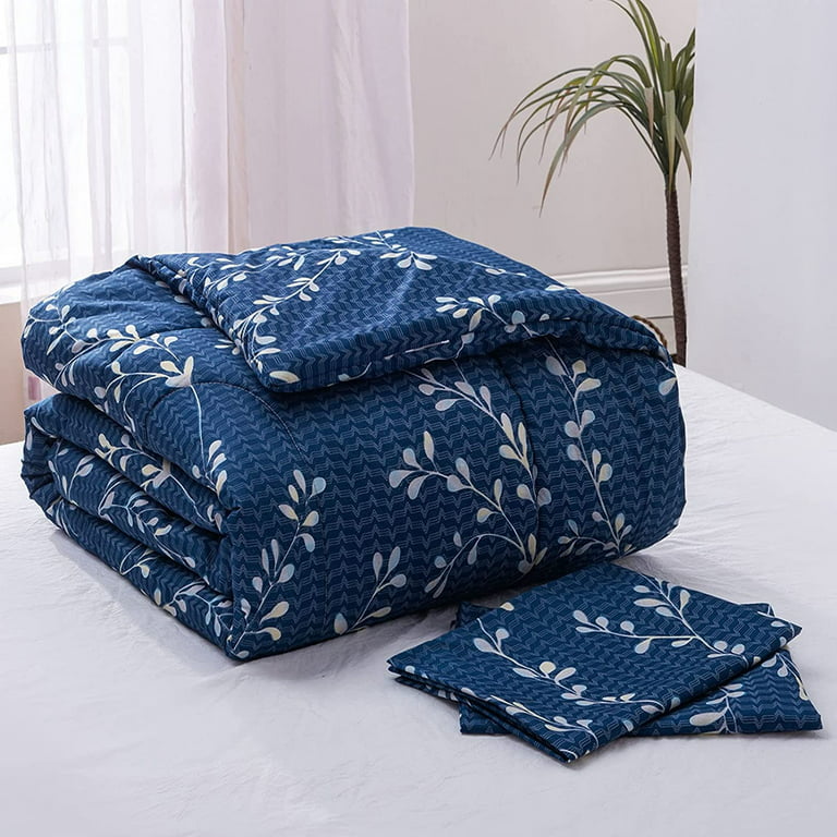 Comfort Spaces Spring 4-Piece Full/Queen Comforter Set Microfiber