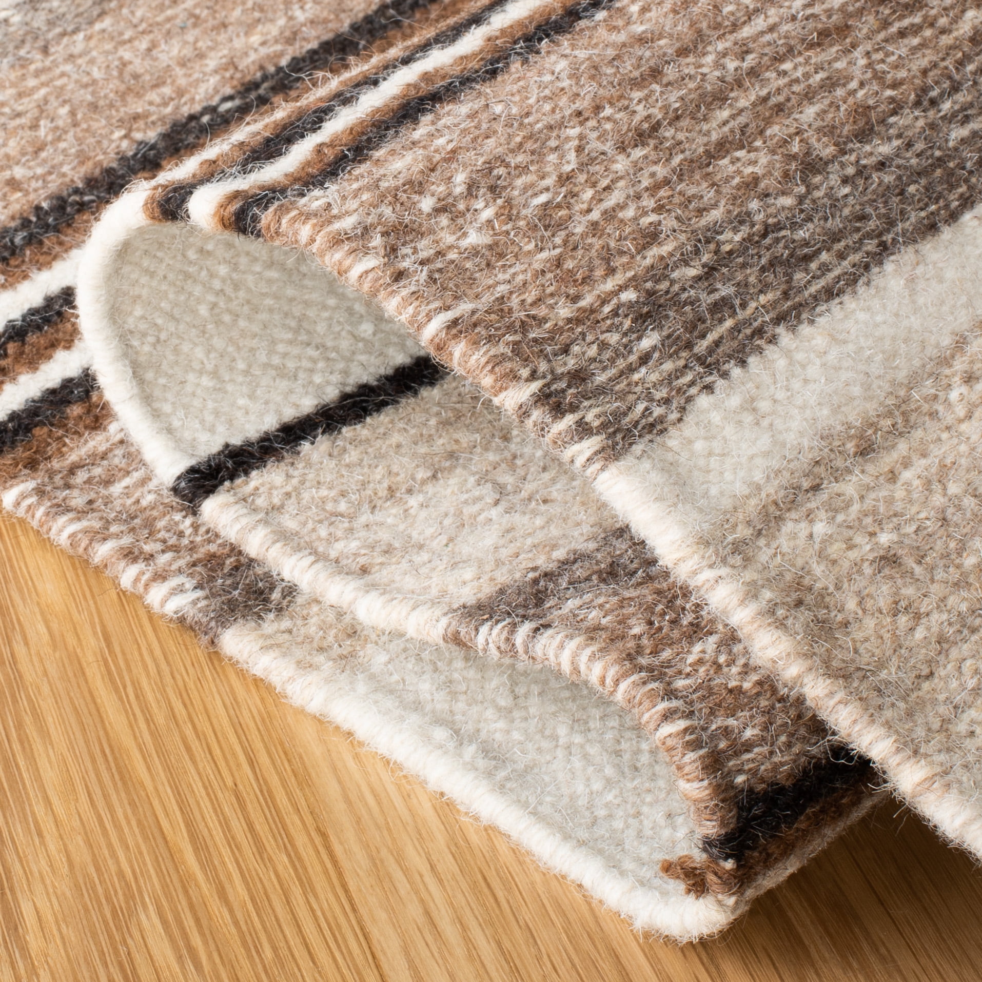 SAFAVIEH Striped Kilim Colbert Striped Area Rug, Natural/Ivory, 3' x 5'