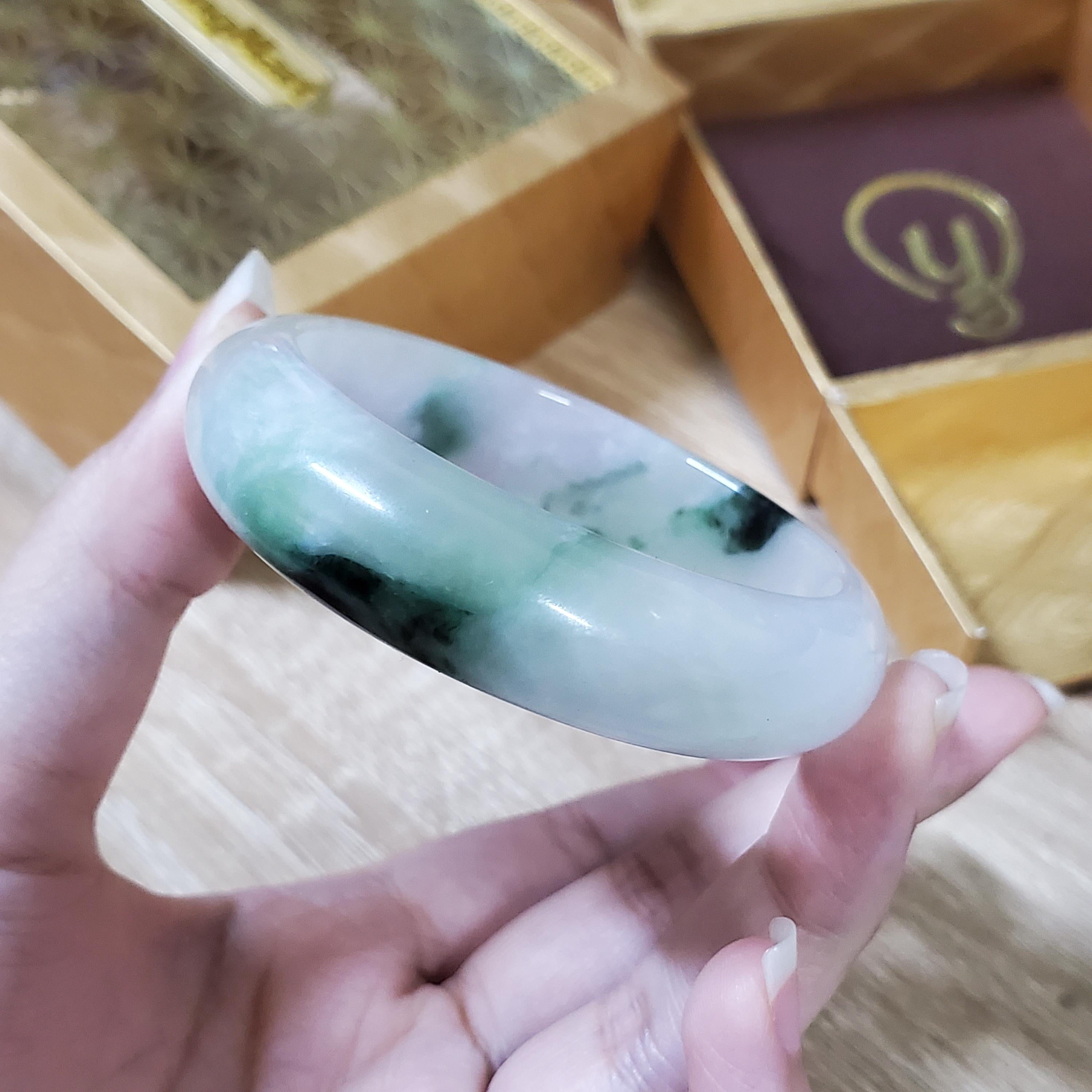 Jade Bangle 48-60mm up | Yingmart White To Dark Green Jade Jadeite Bracelet for Men, Women, Grandmother, Sister – Vintage Elegance (SizeAdvice)