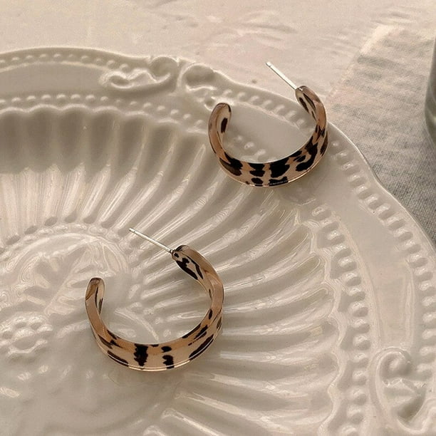 Pendientes de acrílico con diseño de cebra exagerados a la moda para mujer, anillo de oreja hipoalergénico con personalidad, joyería de fiesta, nueva tendencia 2021 Tan Jianjun unisex