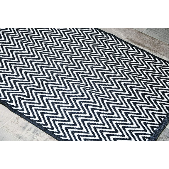 Black & White Cotton Door mat Rug Indoor Outdoor - 2x3' Zig Zag Entrance Entryway Rug Non Slip Kitchen Bath Mat Home Décor, (24 x 36")