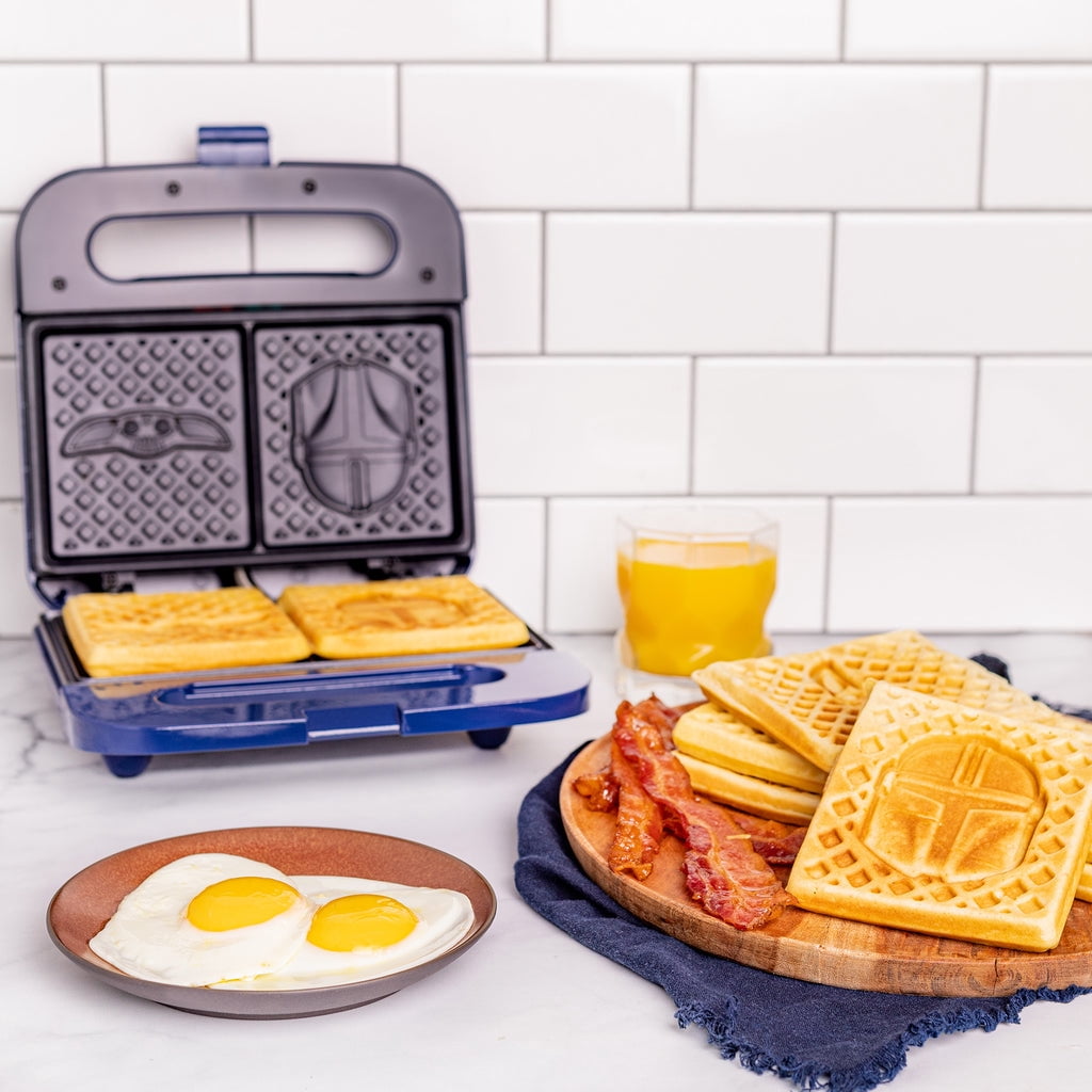 Uncanny Brands Star Wars The Mandalorian Grogu Square Waffle Maker