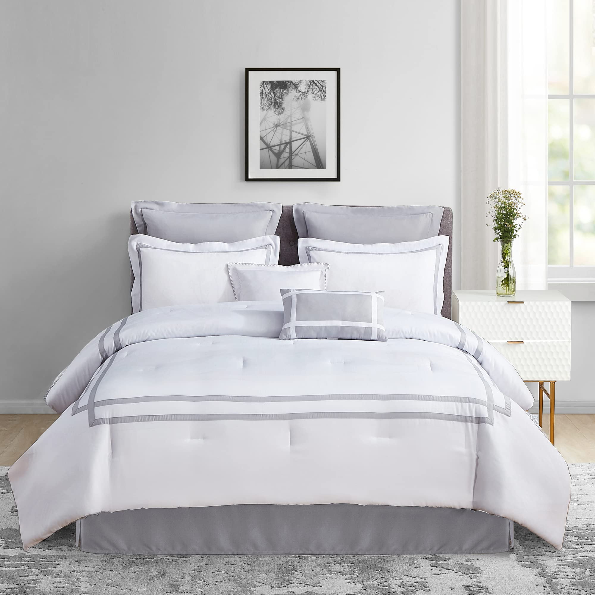 SHALALA White Comforter Queen Size,8Piece Hotel Queen Comforter