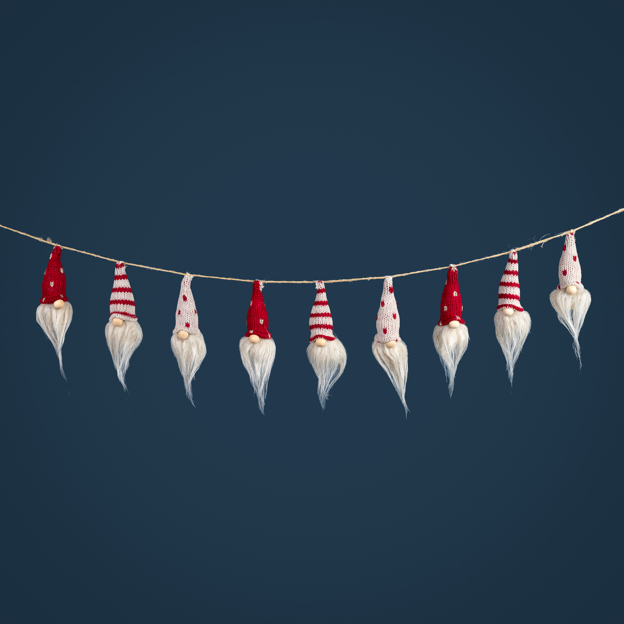 Plush Mini Gnomes with Knitted Hats Christmas Garland - 4.25'