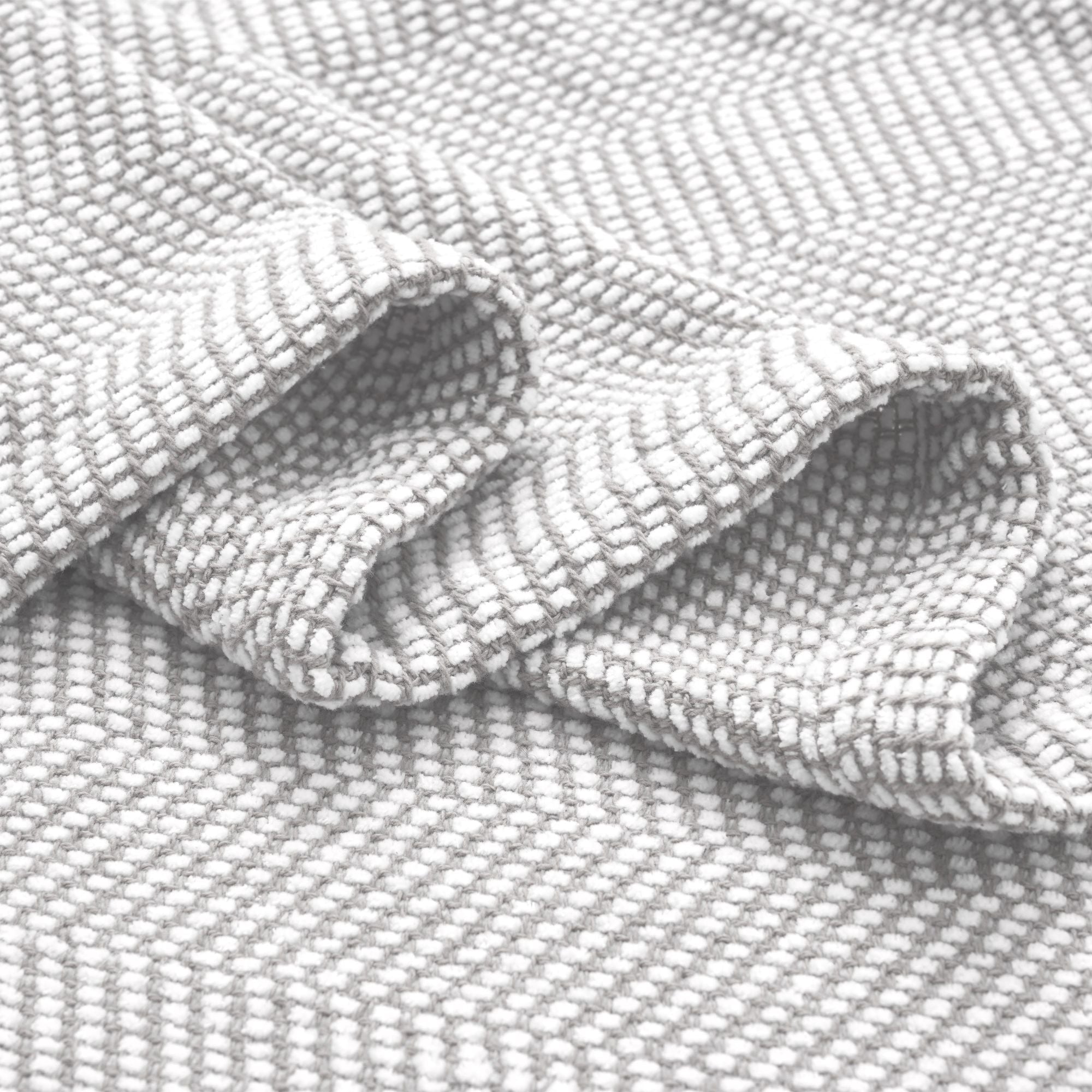 Superior Chrisney Chevron Cotton Blanket, Full/Queen, Grey