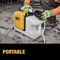 thumbnail image 3 of Tanque de agua DEWALT 20V MAX Powered portátil de 15 L (4 galones), 3 of 7
