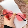 thumbnail image 1 of de sol únicas en corazón con protección para mujeres, Colcomx Gafas de sol de mujer, 1 of 8
