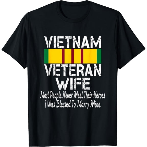 Vietnam Veteran Wife Gift T-ShirtMen's and women's pure cotton short-sleeved shirts
