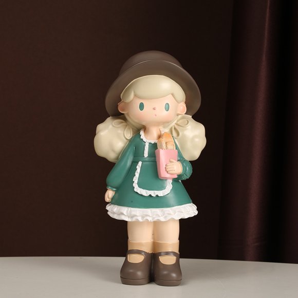 Lovely milk tea sister resin decoration piggy bank star light pen holder home decoration Christmas New Year's Day holiday gift 10*8*19CM