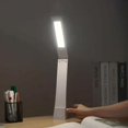 thumbnail image 3 of Lámpara de mesa recargable, moderna lámpara de escritorio LED con pilas, control sensible al tacto, mini lámpara inalámbrica/portátil, viajes, tareas (blanco), 3 of 4
