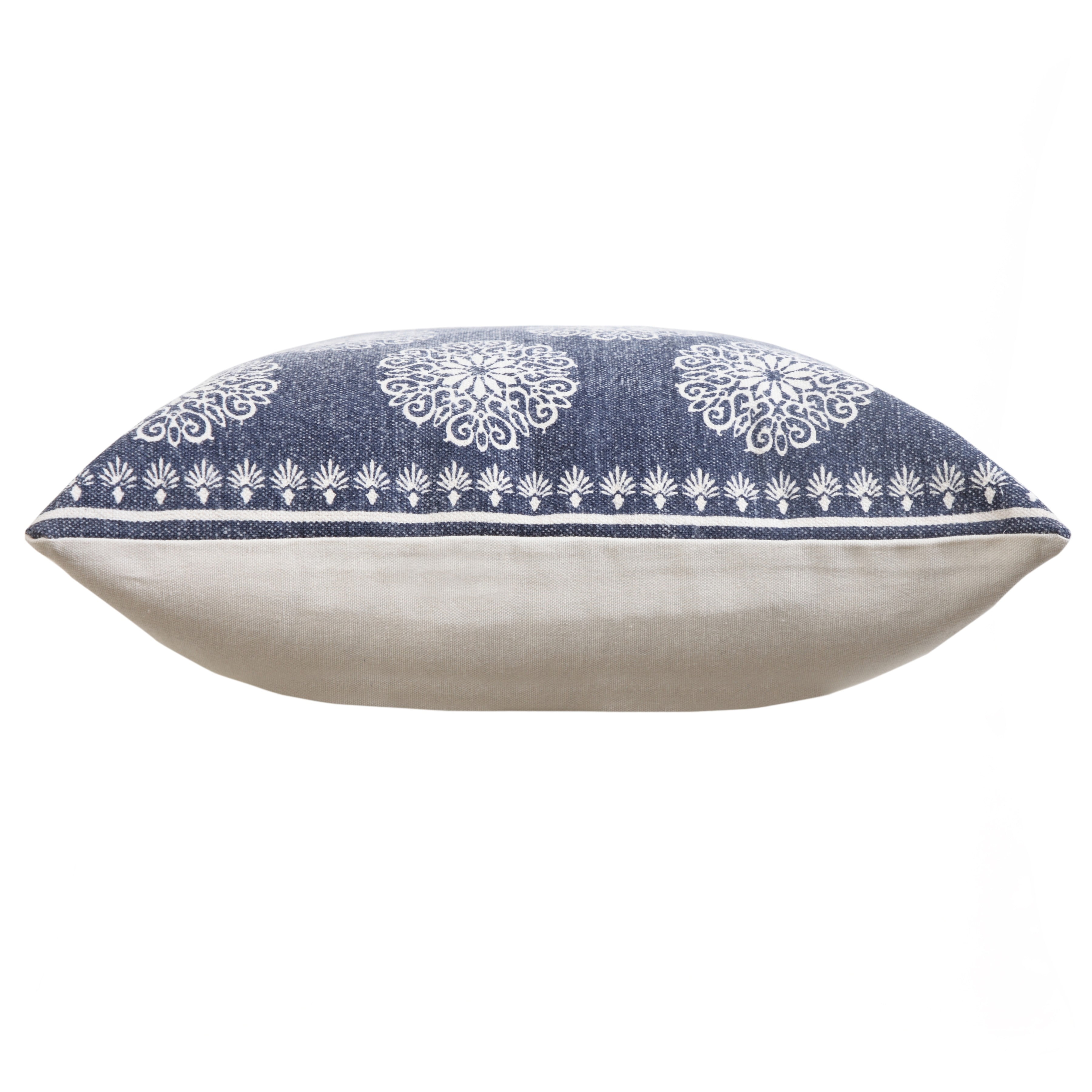 Ox Bay 20" x 20" Hand-Woven Blue/ White Floral/Botanical Organic Cotton Pillow Cover