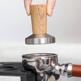 thumbnail image 1 of Tamper de café expreso de acero inoxidable Base plana de acero inoxidable portátil Mango de madera Herramienta de manual de café para máquina 53 mm BLESIY manipulación de café, 1 of 8