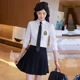 thumbnail image 3 of Camisa de mujer versátil de un solo pecho de estilo coreano primavera otoño 2022, manga larga blanca, elegante, informal, para desplazamientos diarios, 3 of 4
