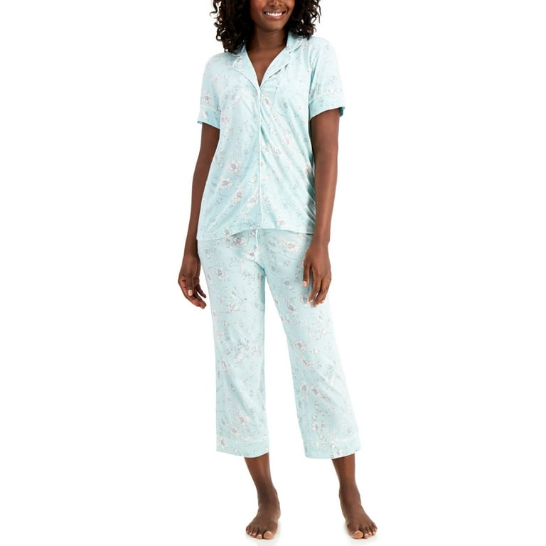 Stylish Women's Printed Pajama Set with Capri Pants