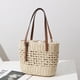 thumbnail image 3 of Bolso Bolso tejido ahuecado a la moda Bolso de gran capacidad y correa ajustable (Beige), 3 of 8