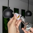 thumbnail image 4 of Intirilife Adaptateur de Douille d'Ampoule 4x E14 à E27 en Blanc - Ensemble de 4 Pcs Convertisseur de Réformation pour Lampe pour Ampoules, LED, Halogène, Lampe Économe en Énergie, 4 of 6
