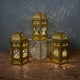 thumbnail image 1 of Mini farol de hierro dorado con luces LED - Ramadán y decoración navideña - Centro de mesa colgante - 9,5x9,5x15cm, 1 of 6