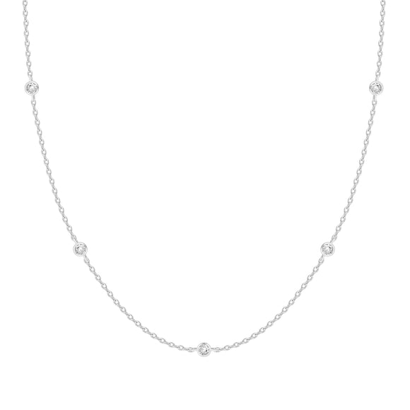 Collar PAVOI Station con diamante simulado con circonita cúbica chapado en oro blanco de 14 quilates