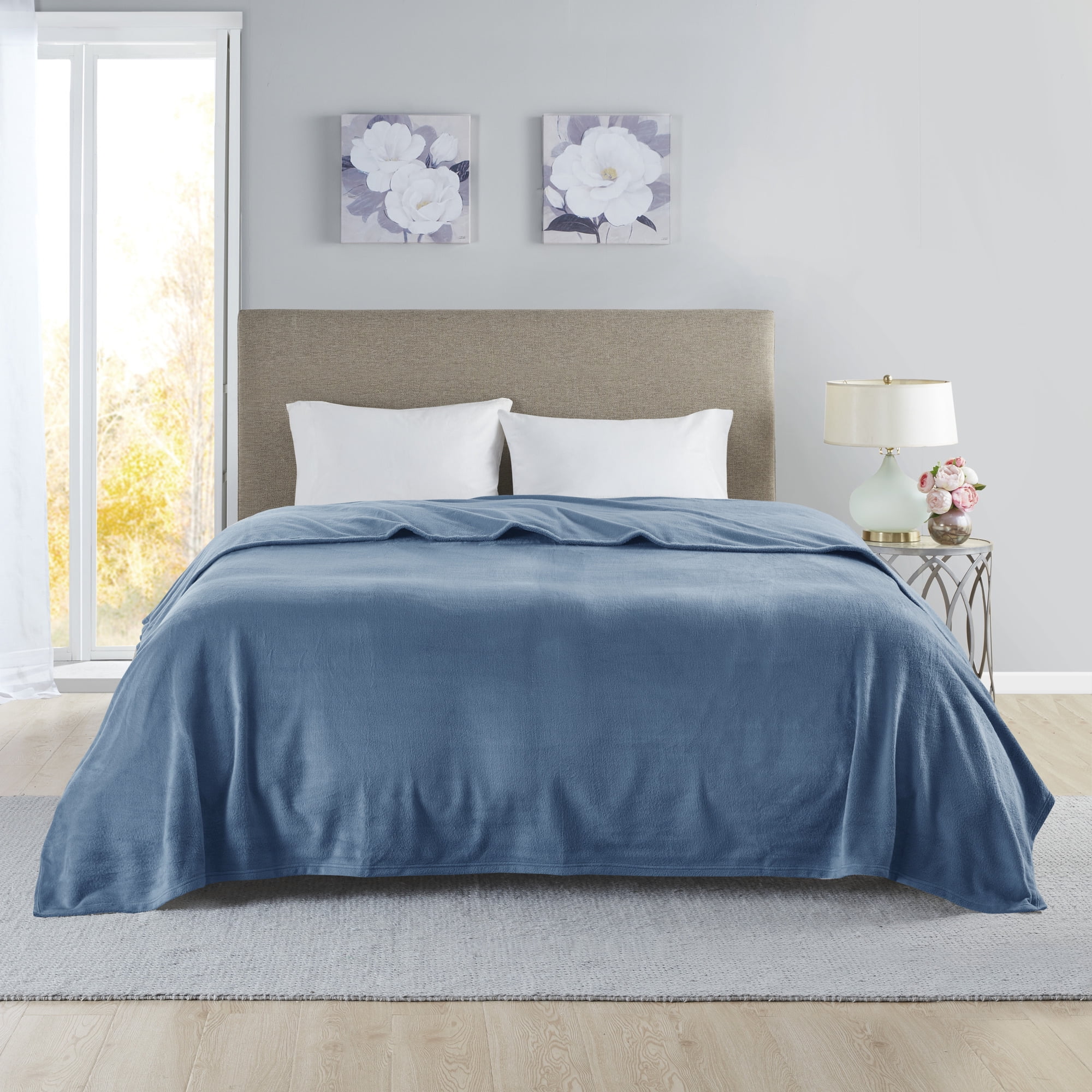 Comfort Classics Liquid Velvet Lightweight Fleece Blanket, Twin Blue