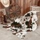 thumbnail image 5 of Set de Decoración para Fiesta Nuanchu con Alfombra de Estampado de Vaca y Rueda de Carreta, 5 of 7