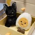 thumbnail image 1 of Linda almohada de expresión, huevo hervido/gato negro, juguete colgante de felpa, peluche suave, muñeca de huevo de simulación creativa, regalo del Día de San Valentín1758, 1 of 5