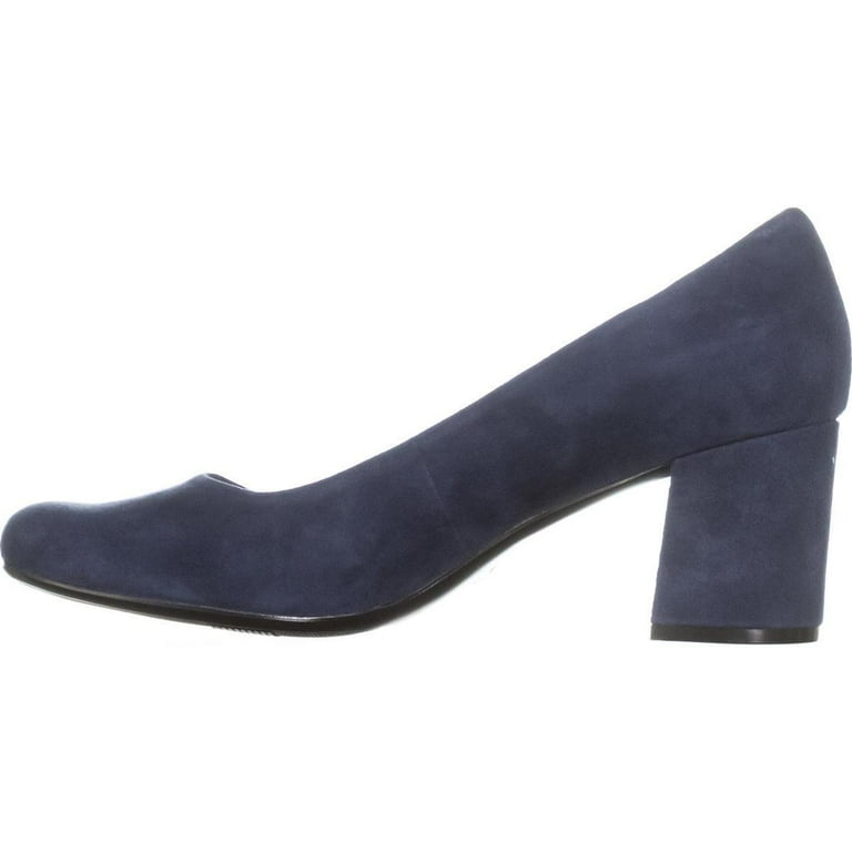 Naturalizer store whitney navy