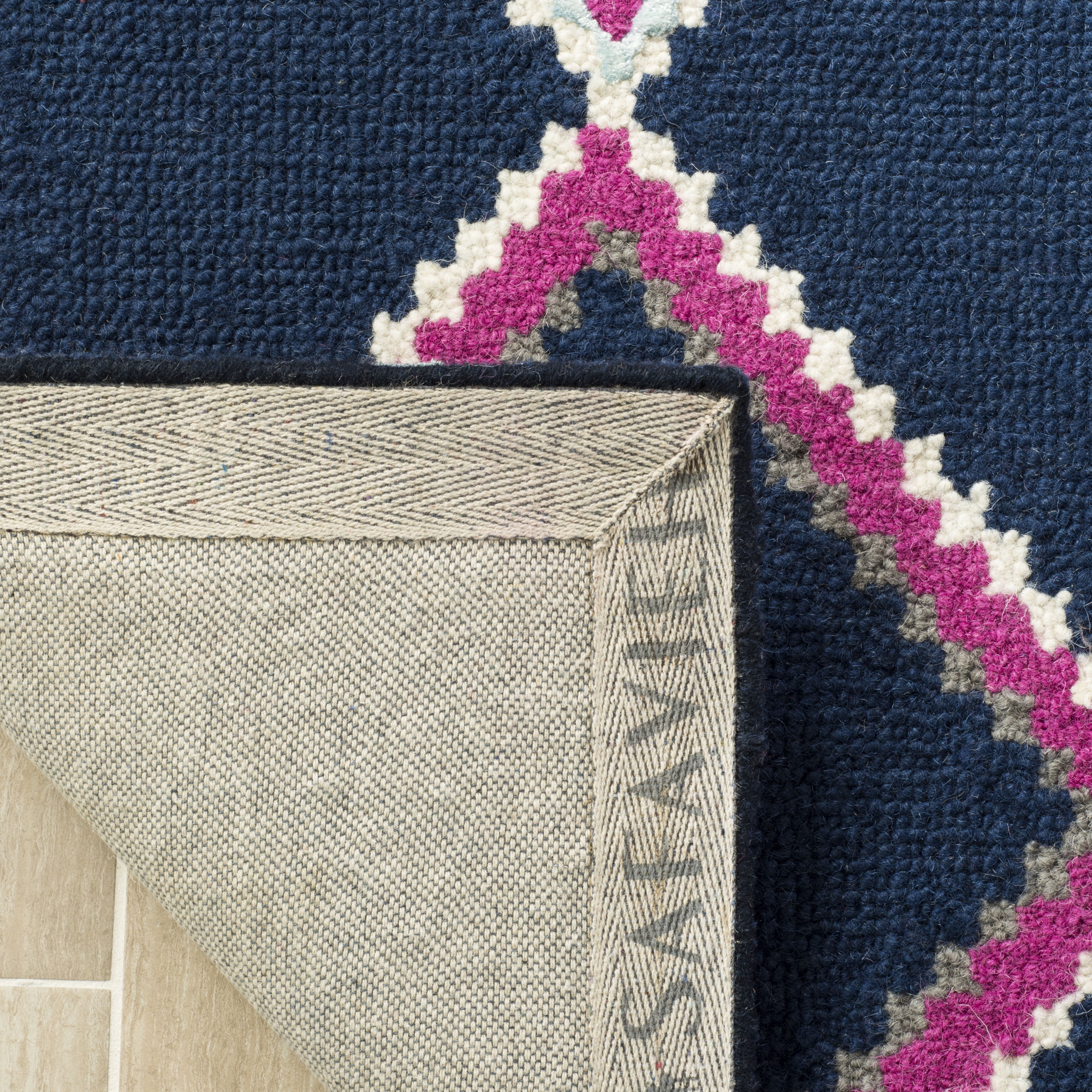 SAFAVIEH Bellagio Delicia Geometric Wool Area Rug, Navy/Multi, 5' x 5' Round