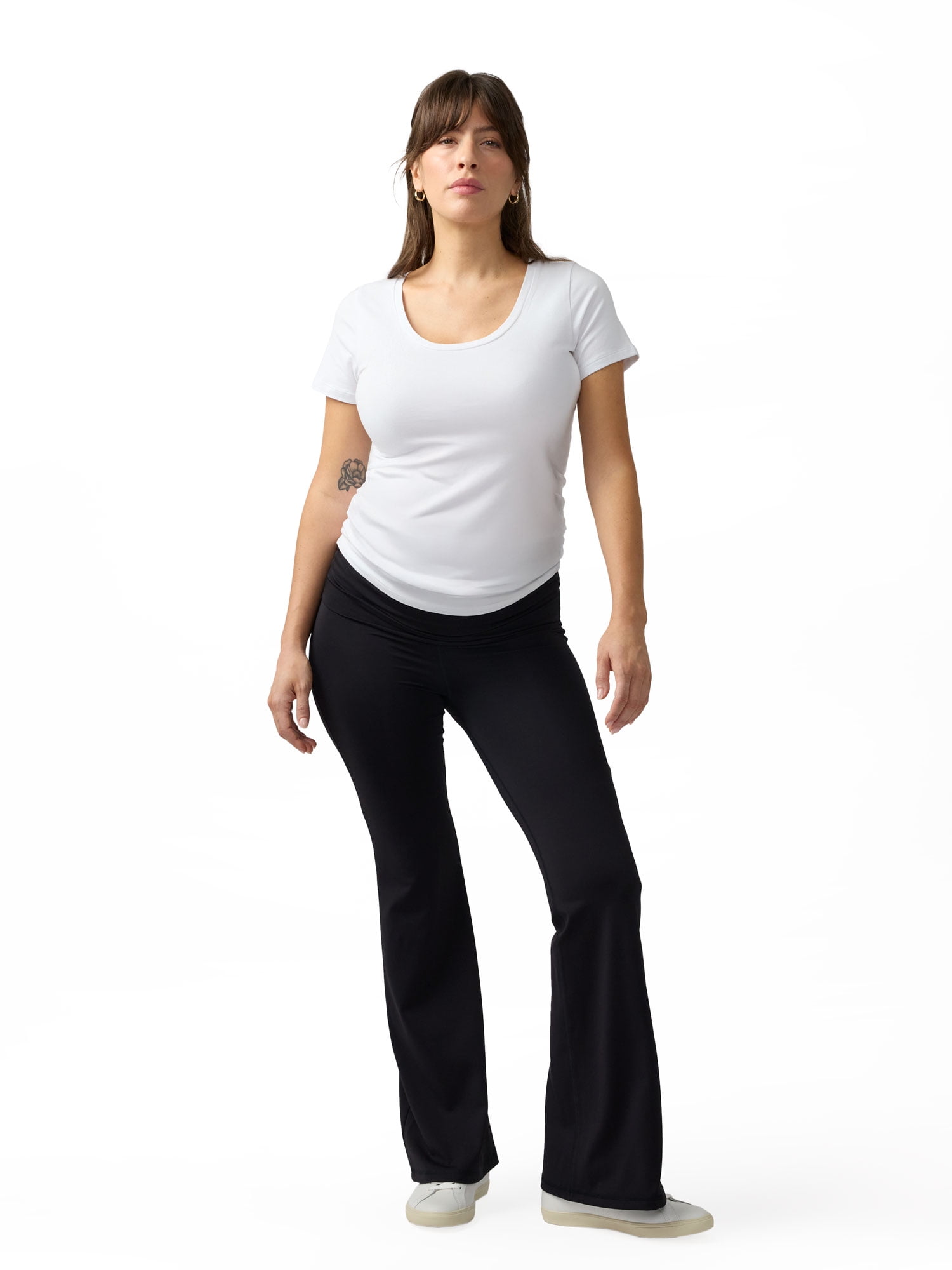 Ingrid & Isabel For Every Belly Women's Maternity Short Sleeve Fitted Scoop Tee, Sizes S-XXL