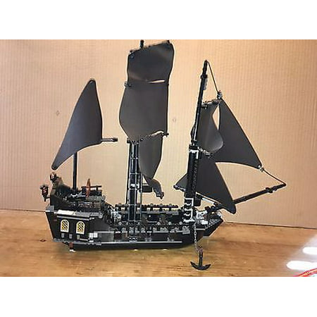 Pirates of the Caribbean The Black Pearl Set LEGO