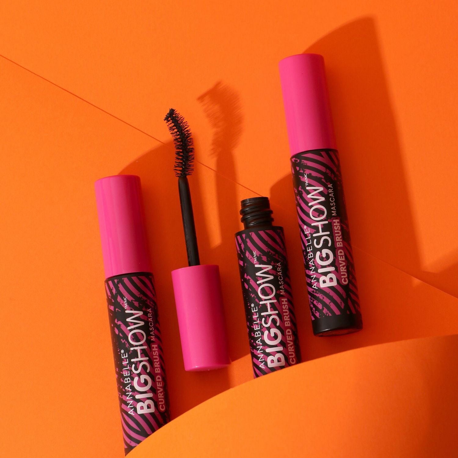 Annabelle Mascara Bigshow Curved Brush Volume courbé, Polyester #6 Super Bulky Yarn