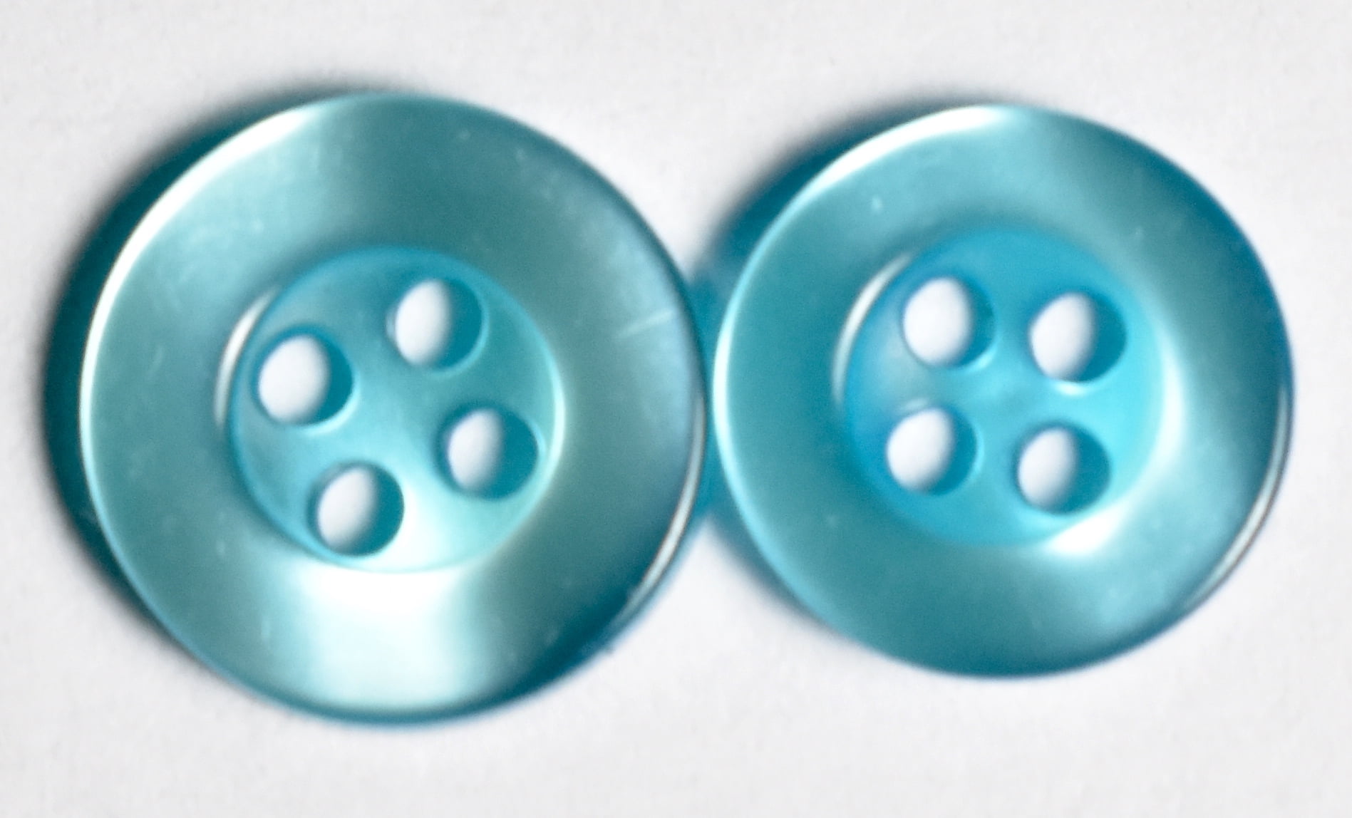 Dress Shirt Buttons 24pc Set 16 Shirt Front Buttons 13mm (1/2in) 8 Shirt Sleeve Buttons 11