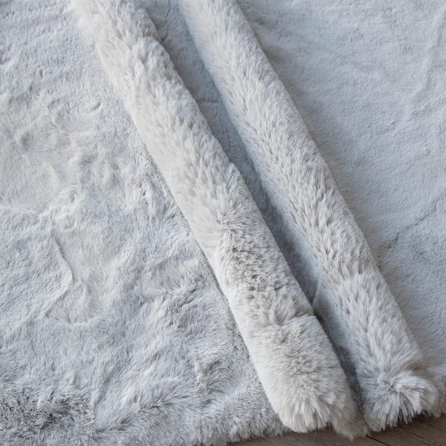 ORINOVA Light Gray Faux fuzzy fur Washable Rugs For Bedroom Shaggy Area Rugs For Living Room Grey 2x3 Nursery Rug Home Room D?cor