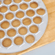 thumbnail image 4 of Molde para hacer bolas de masa wonton, 37 agujeros, de aleación de aluminio, para hacer bolas de masa de metal, herramienta de cocina para cortar wonton, A, 4 of 5