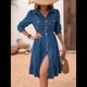 thumbnail image 4 of Vestido Vaquero Fluido para Mujer, con Solapa, Mangas Largas Abullonadas, Botones, Corte A, con Volantes Azul L, 4 of 7